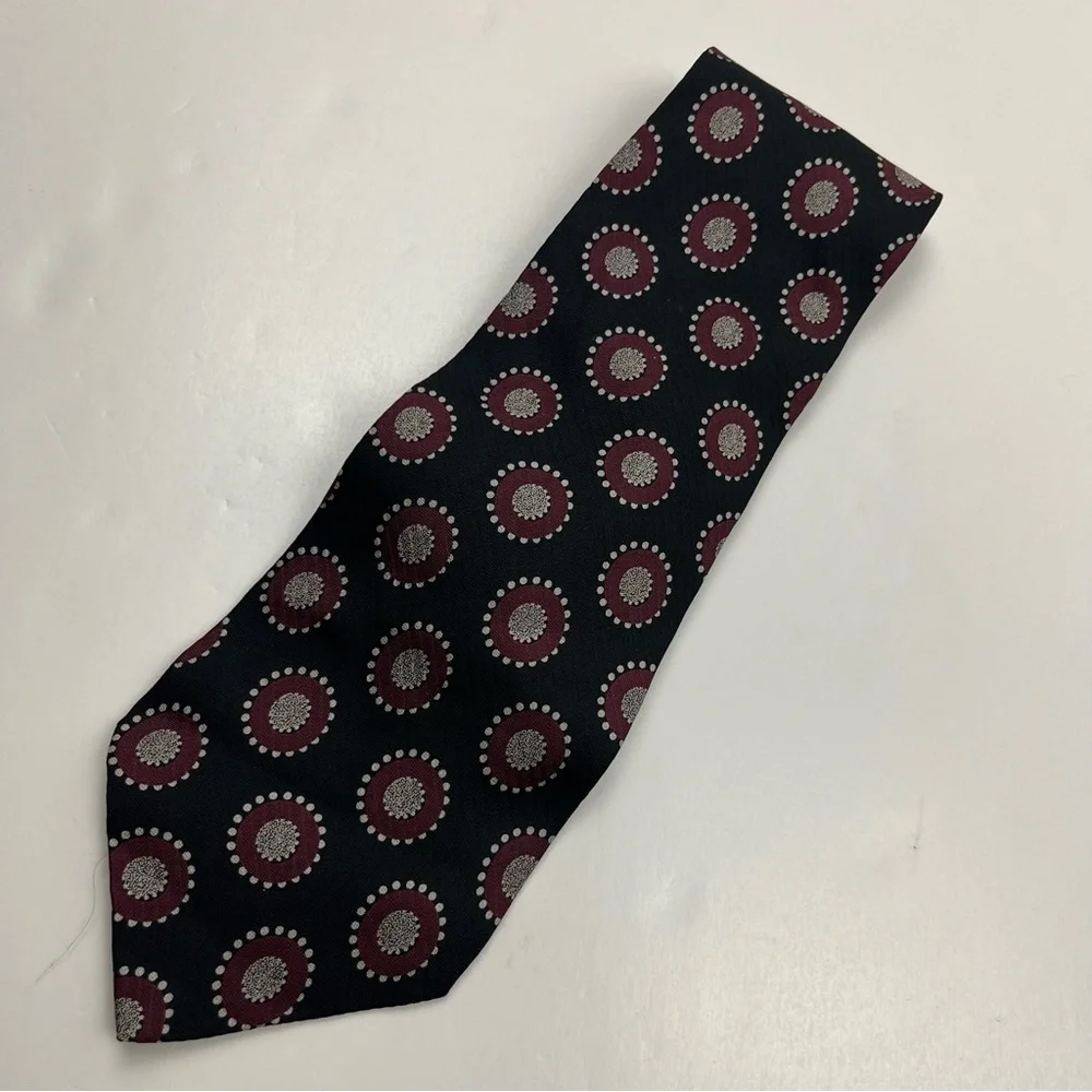 Giorgio Armani Cravatte Men's Black Burgundy Medallion Tie Neck Tie Silk‎ Office